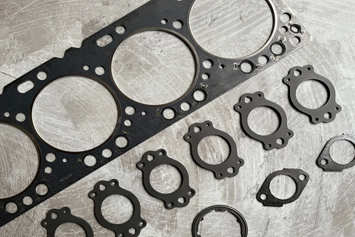 Cummins ISL9G Upper Engine Gasket Kit – February 2025